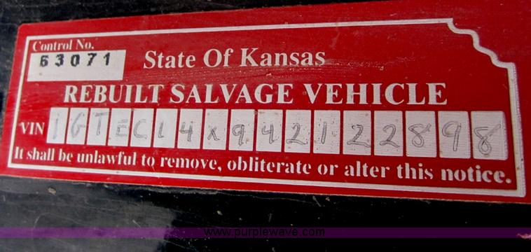 image for item C5258 2004 GMC Sierra 1500 pickup truck