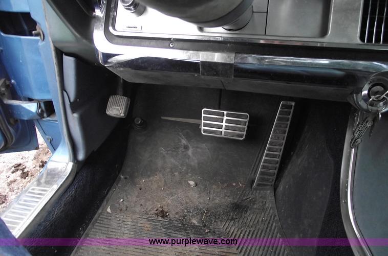 image for item C5892 1964 Ford Thunder Bird