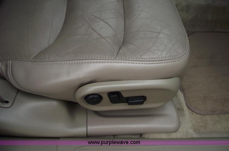 image for item C5941 1999 Buick Park Avenue Ultra