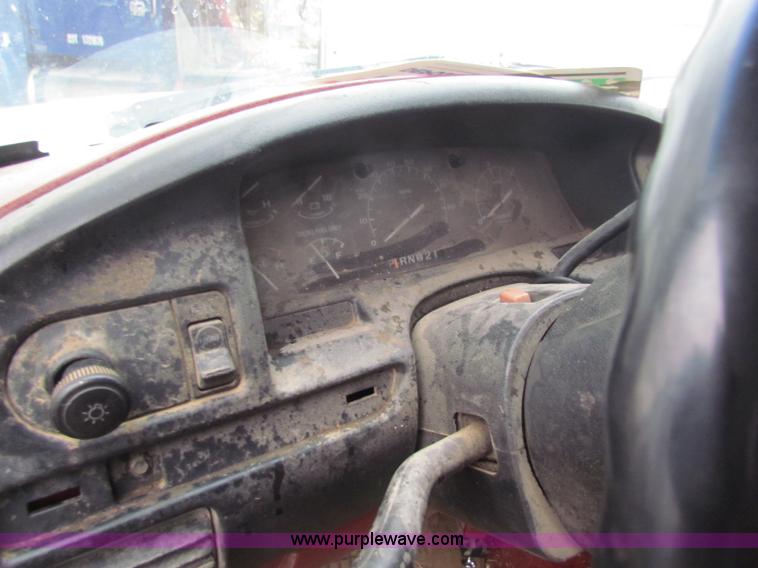 image for item D9115 1997 Ford F350 XL crew cab pickup truck