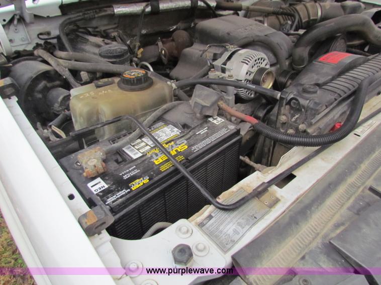 image for item D9115 1997 Ford F350 XL crew cab pickup truck