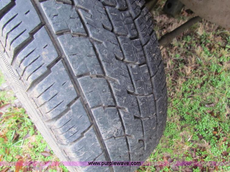 image for item D9115 1997 Ford F350 XL crew cab pickup truck