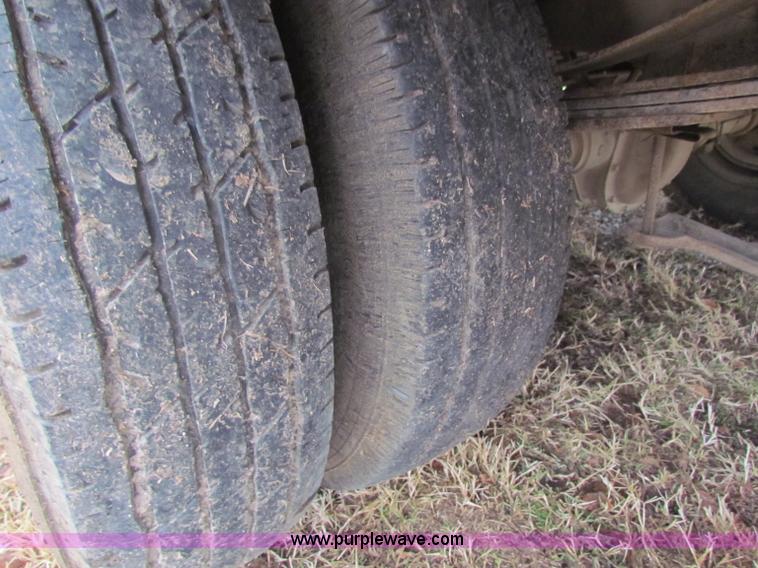 image for item D9115 1997 Ford F350 XL crew cab pickup truck