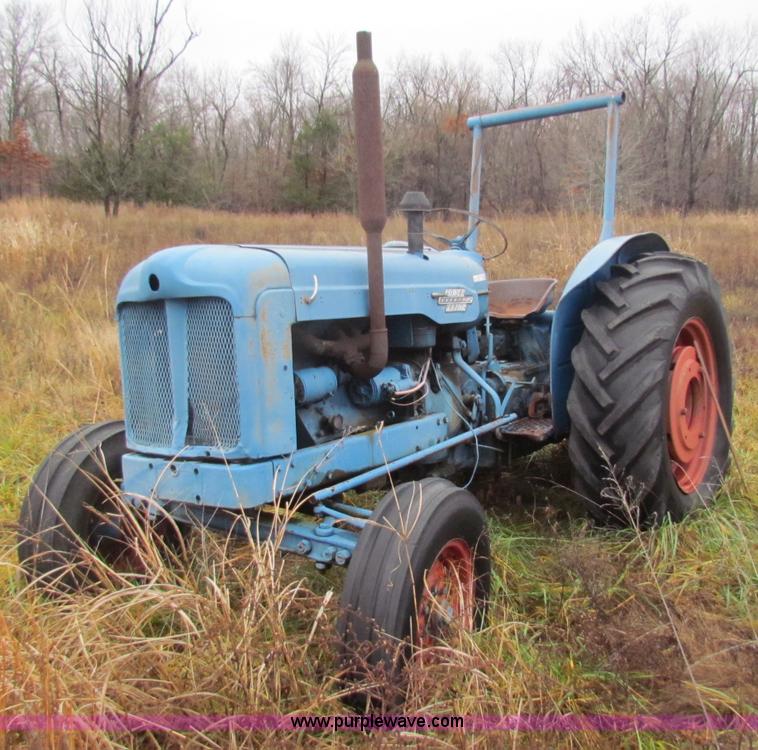 image for item D9118 Fordson Power Major tractor