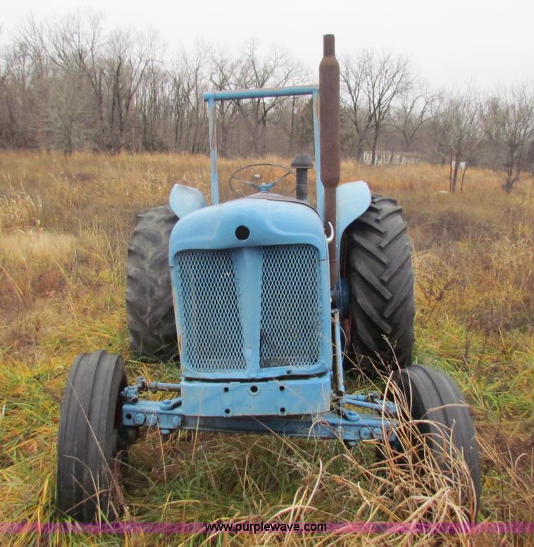 image for item D9118 Fordson Power Major tractor