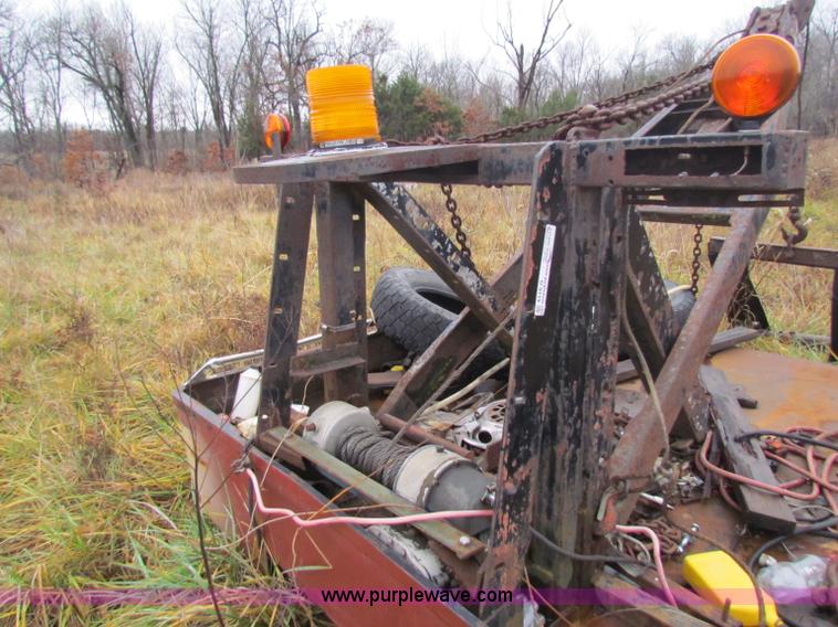 image for item D9119 Sling wrecker bed