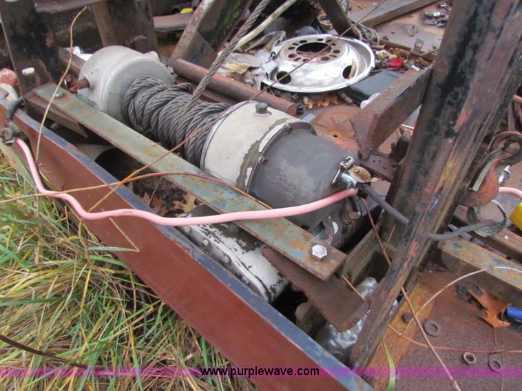 image for item D9119 Sling wrecker bed