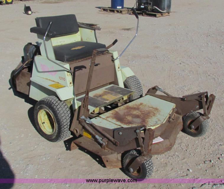 image for item D9183 Grasshopper 1210 mower
