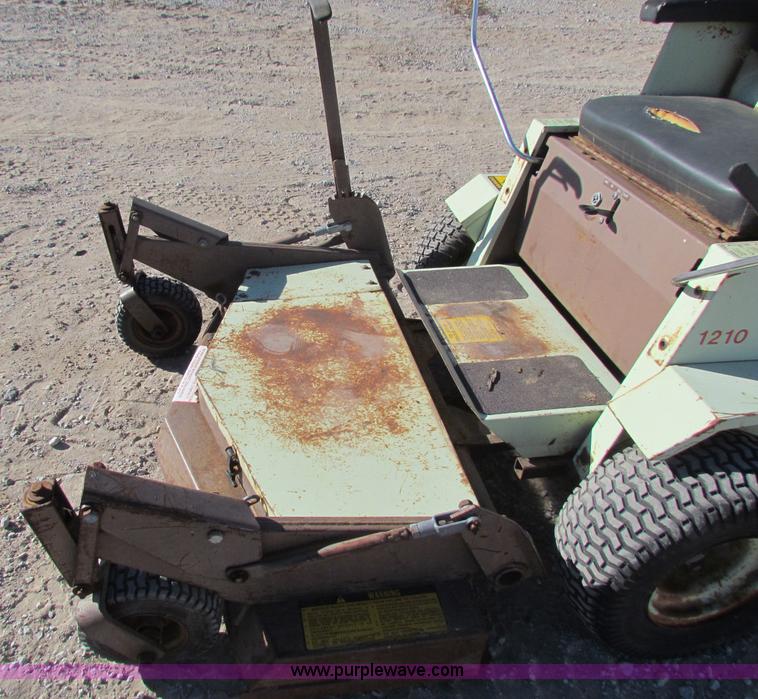 image for item D9183 Grasshopper 1210 mower