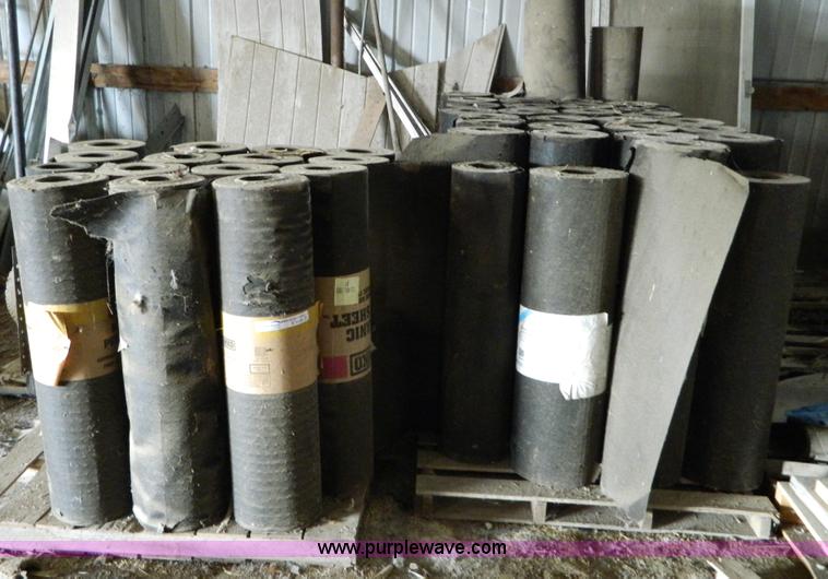image for item E9333 Roofing paper