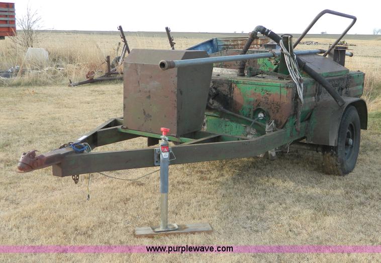 image for item E9334 1978 Reeves 380 gallon roofing equipment kettle pot