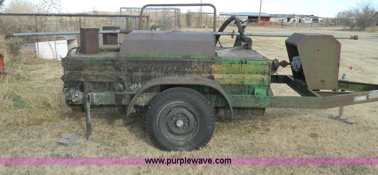 image for item E9334 1978 Reeves 380 gallon roofing equipment kettle pot