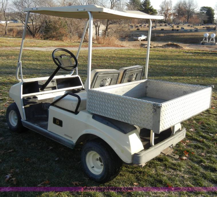 image for item H9232 Ingersoll Rand Club Car  golf cart
