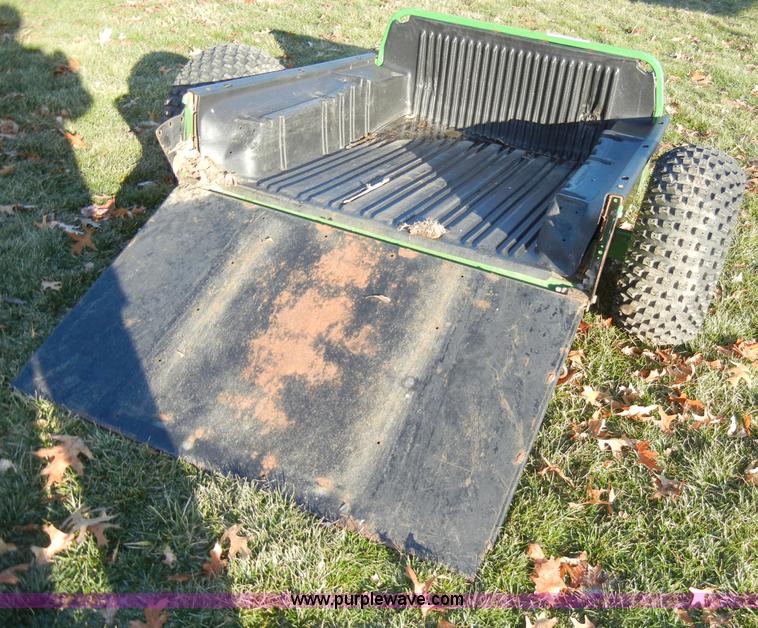 image for item H9233 John Deere 22  utility trailer