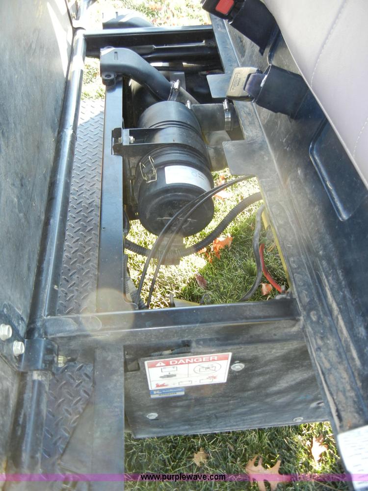 image for item H9235 2007 Land Pride Treker 4220ST  4x2 utility vehicle