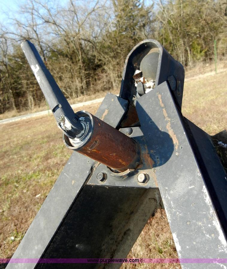 image for item H9239 Mobile home hitch