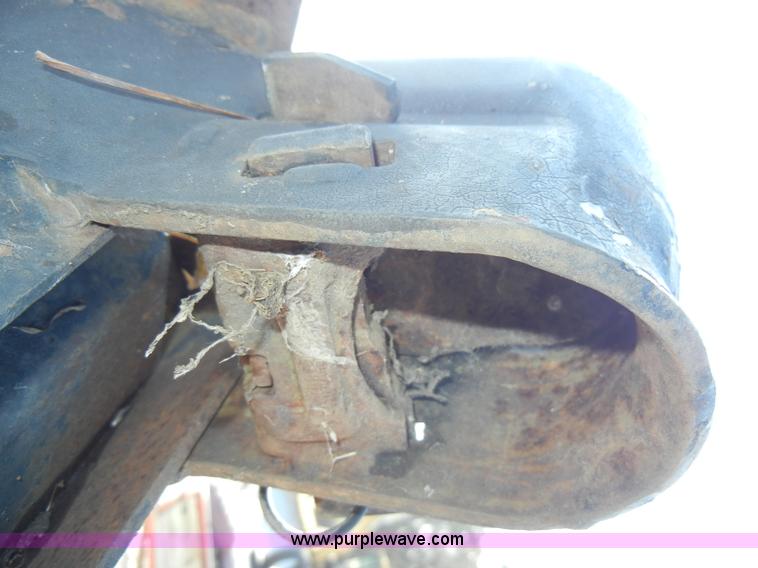 image for item H9239 Mobile home hitch