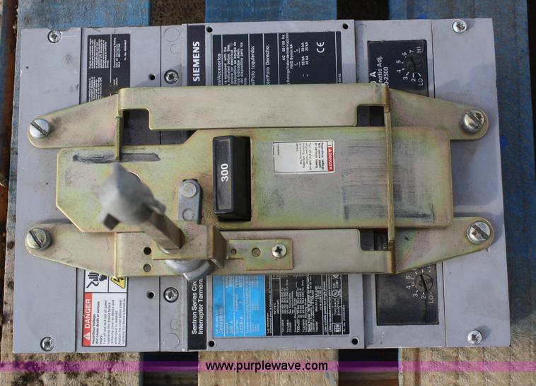 image for item H9508 (4) three phase breakers