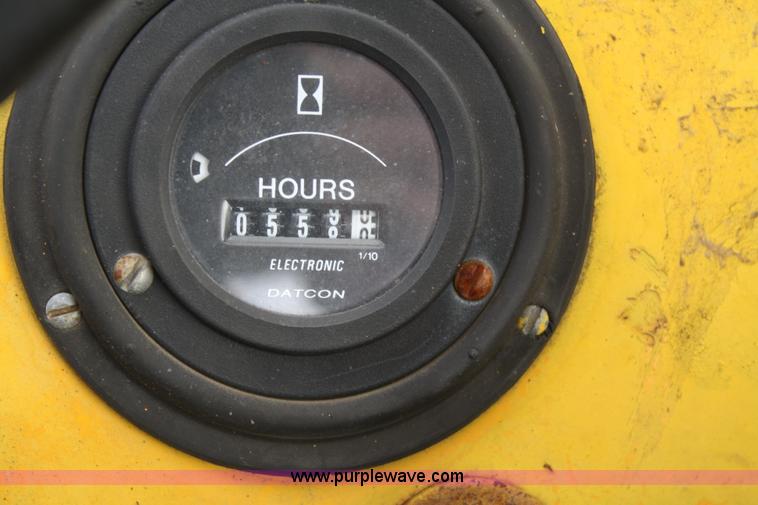 image for item A6510 Broderson BMC IC70-ZB crane with jib boom