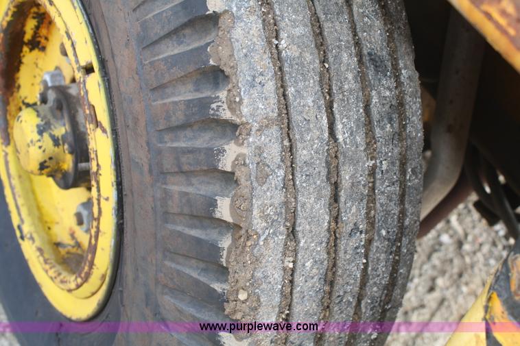 image for item A6510 Broderson BMC IC70-ZB crane with jib boom