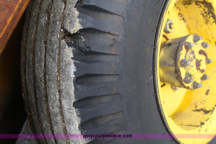 image for item A6510 Broderson BMC IC70-ZB crane with jib boom