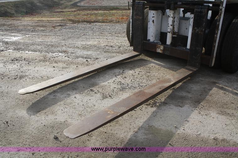 image for item A6511 Hyster H180E forklift