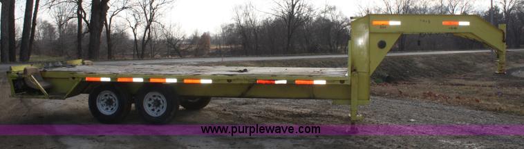 image for item A6607 2003 tandem axle gooseneck trailer