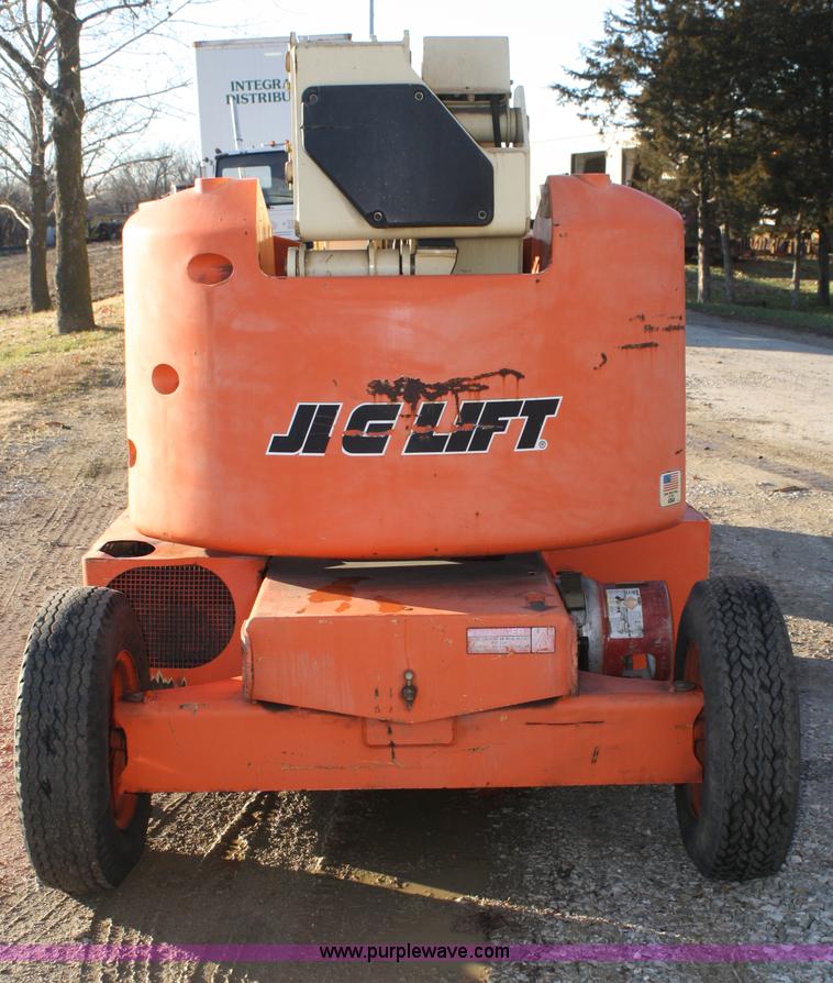 image for item A6617 1998 JLG 40IC boom lift