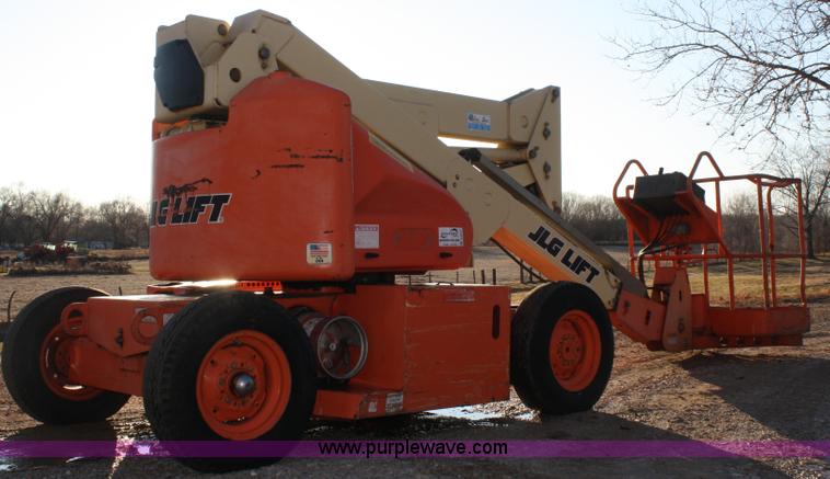image for item A6617 1998 JLG 40IC boom lift