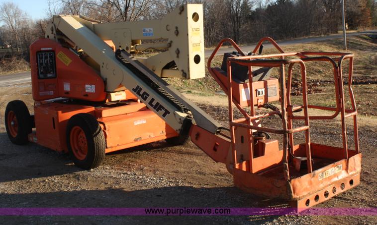 image for item A6617 1998 JLG 40IC boom lift