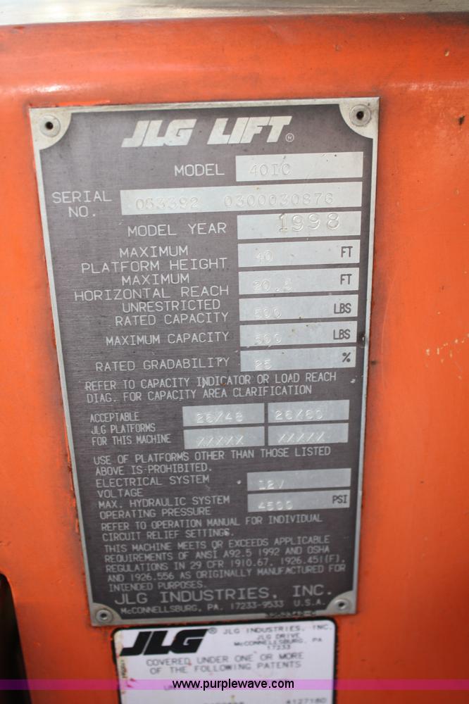 image for item A6617 1998 JLG 40IC boom lift