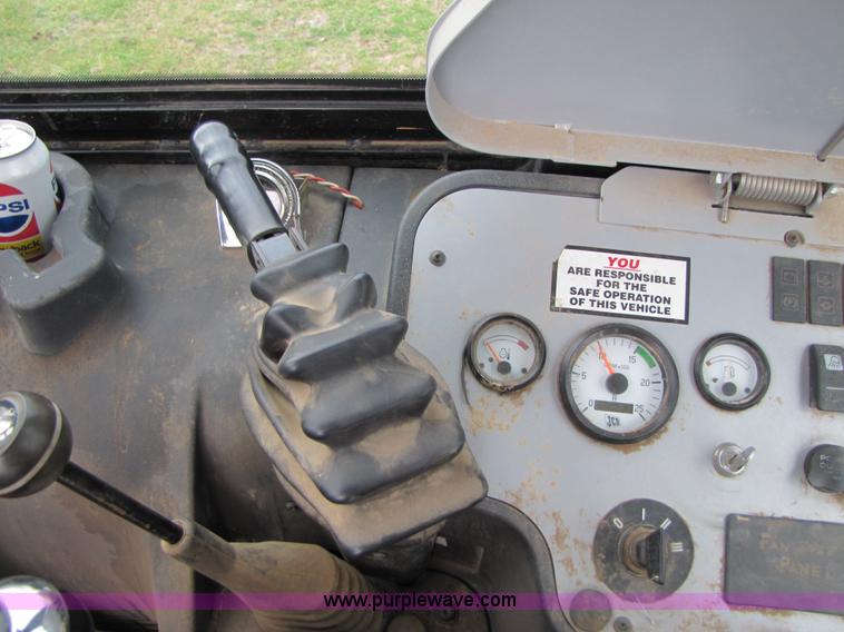 image for item B2159 2006 JCB 212S Series III backhoe