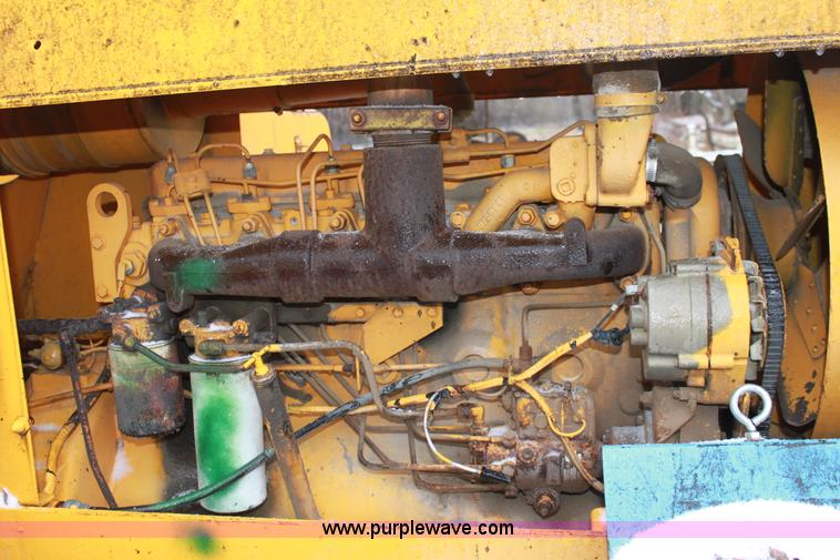 image for item B8776 Galion vibro-static single drum roller