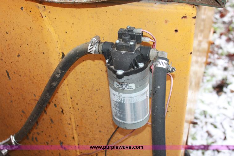 image for item B8776 Galion vibro-static single drum roller