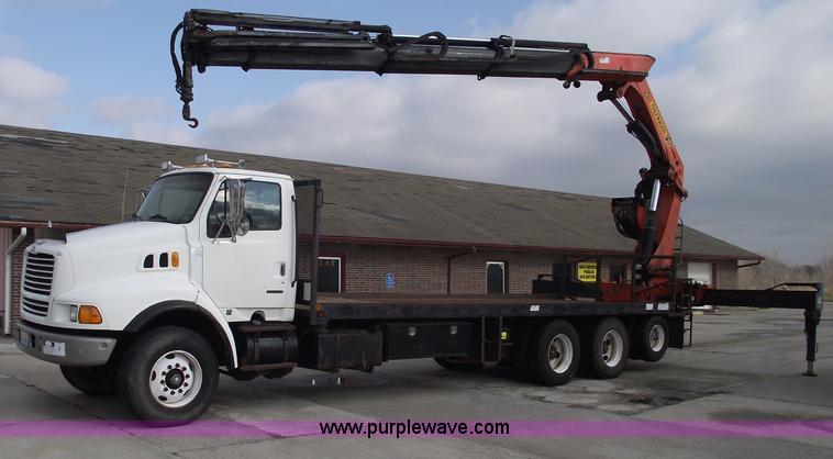 image for item C5953 1999 Sterling A9500 basement boom truck