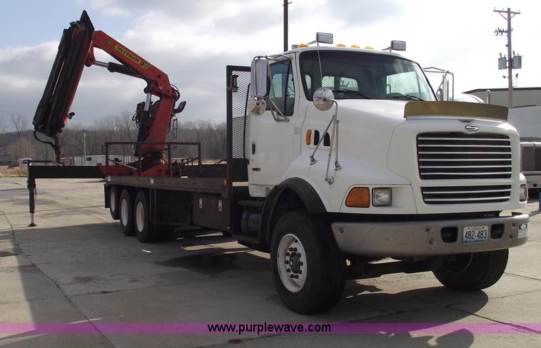 image for item C5953 1999 Sterling A9500 basement boom truck