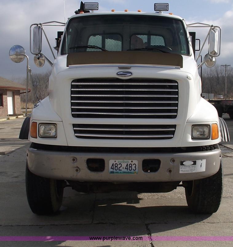 image for item C5953 1999 Sterling A9500 basement boom truck