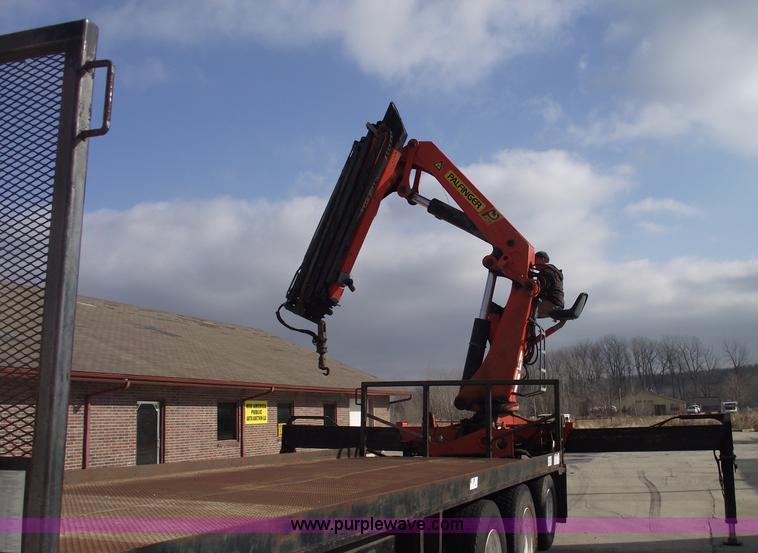 image for item C5953 1999 Sterling A9500 basement boom truck