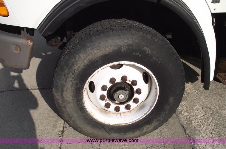 image for item C5953 1999 Sterling A9500 basement boom truck