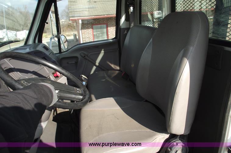 image for item C5953 1999 Sterling A9500 basement boom truck