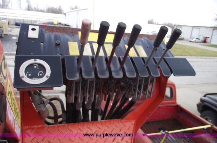 image for item C5953 1999 Sterling A9500 basement boom truck