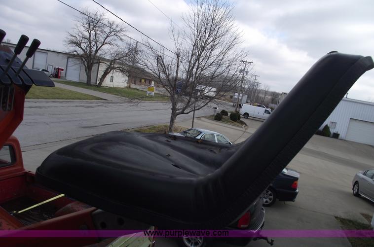 image for item C5953 1999 Sterling A9500 basement boom truck