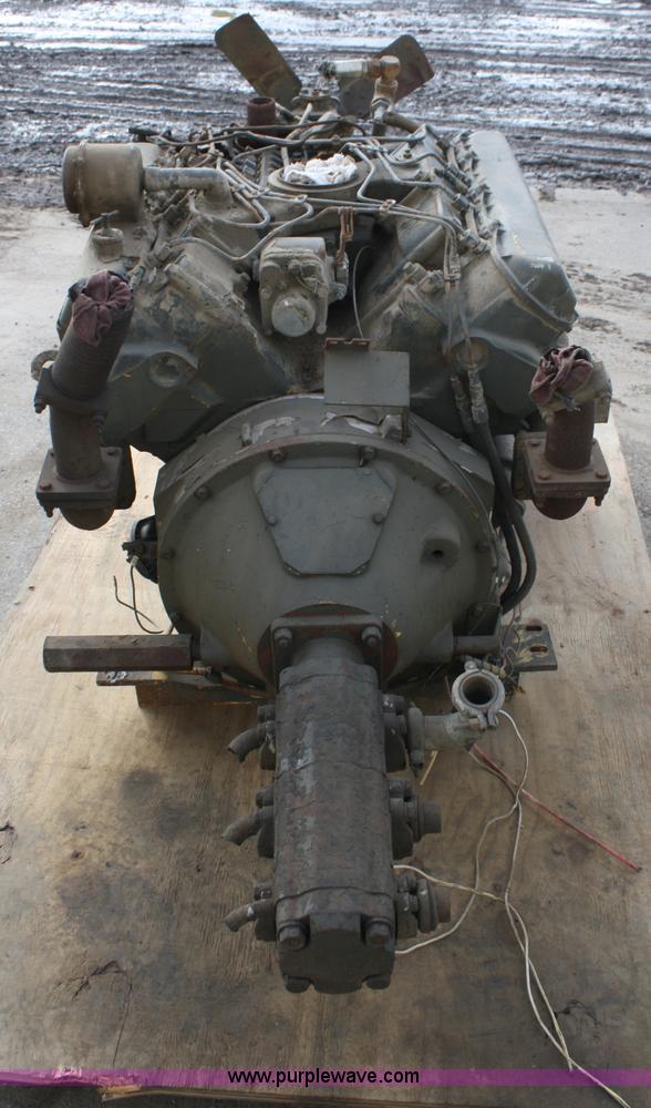 image for item H9507 Caterpillar 3145 V8 diesel engine with hydraulic pump