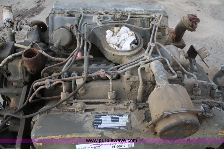 image for item H9507 Caterpillar 3145 V8 diesel engine with hydraulic pump