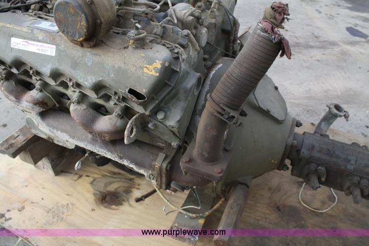 image for item H9507 Caterpillar 3145 V8 diesel engine with hydraulic pump