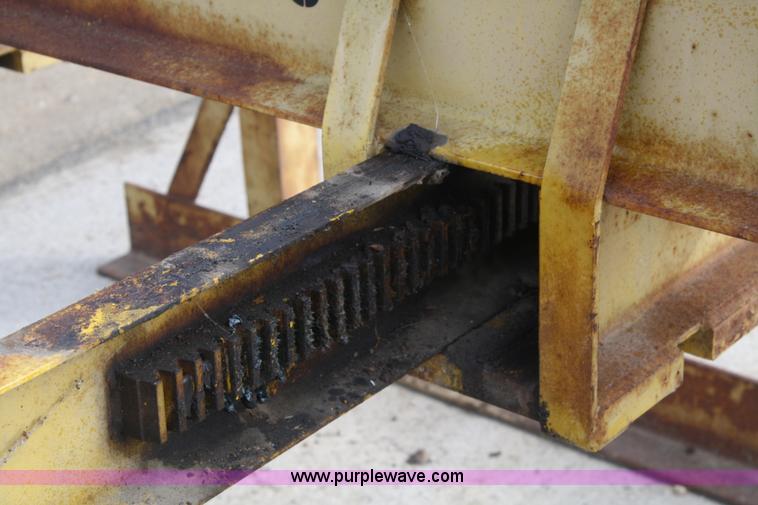 image for item H9511 Mansaver sheet lifter