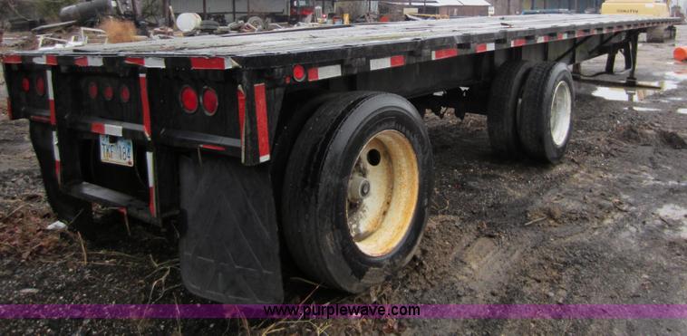 image for item A5658 1992 Dayco TAR4892 flatbed trailer