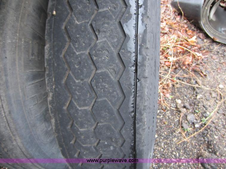 image for item A5658 1992 Dayco TAR4892 flatbed trailer