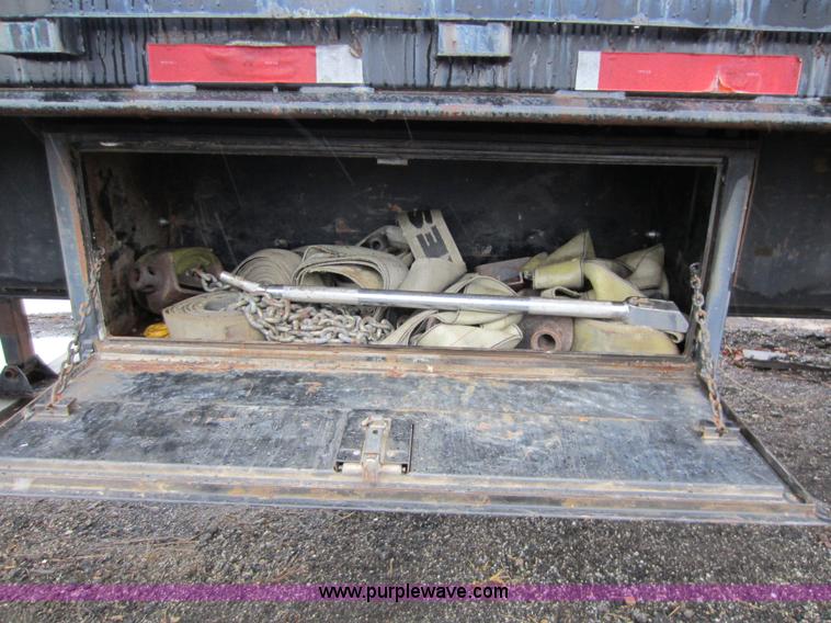 image for item A5658 1992 Dayco TAR4892 flatbed trailer