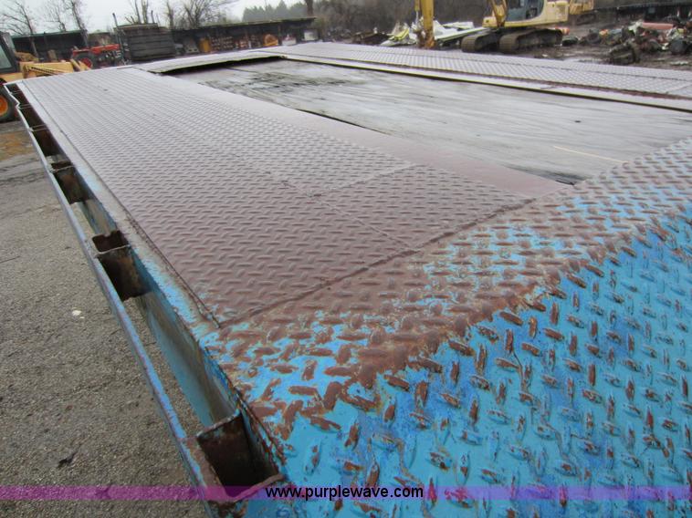 image for item A5659 1973 45' slope deck trailer